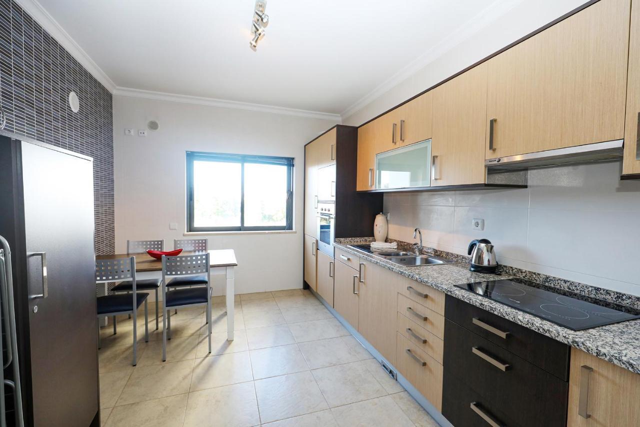 A68 - Palmeiras Paz Apartment Lagos Bagian luar foto
